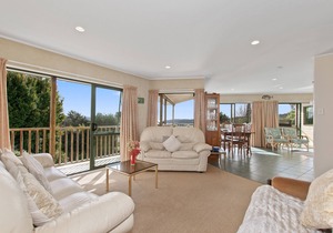 Tirairaka Lookout - Okiato Holiday Home, OPUA
