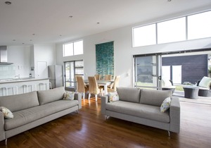 Waikanae Retreat - Waikanae Beach Holiday Home