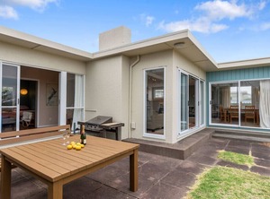 La Casa Playa Holiday | Waikanae