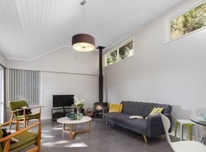 Tree Hideaway Sandspit Holiday | Snells Beach
