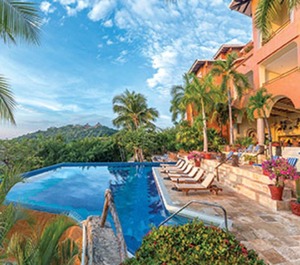 Peninsula Zihuatanejo Bay 
