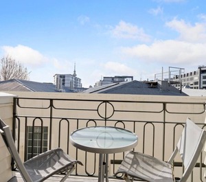 Cbd Storey Terrace Courtyard 