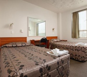 Kiwi Hotel 