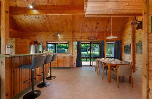 Waipahihi House | 150 m² House ∙ 3 bedrooms ∙ 8 guests