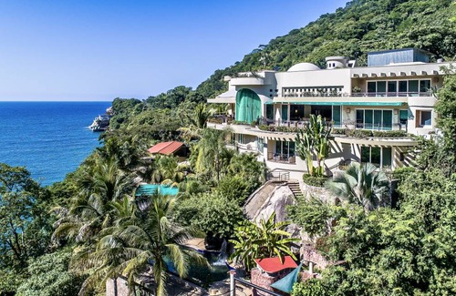Boca de Tomatlan Villa | 1858 m² Villa ∙ 9 bedrooms ∙ 28 guests