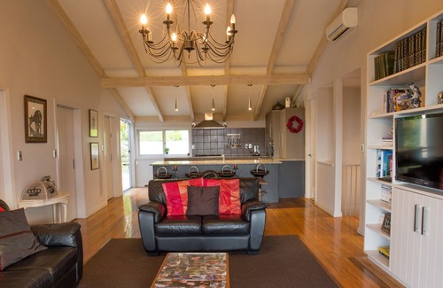 Haumoana House | 3 Bedroom House Tuki Tuki Valley (Sojourn)