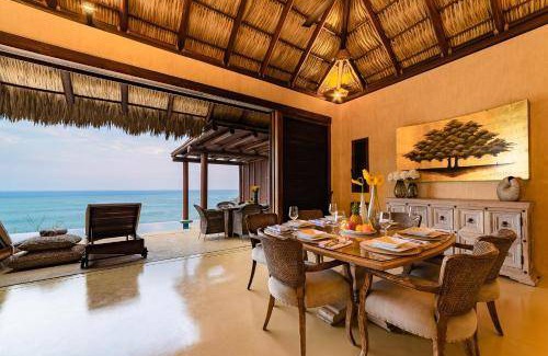 Santa Maria Huatulco Villa | 465 m² Villa ∙ 4 bedrooms ∙ 8 guests