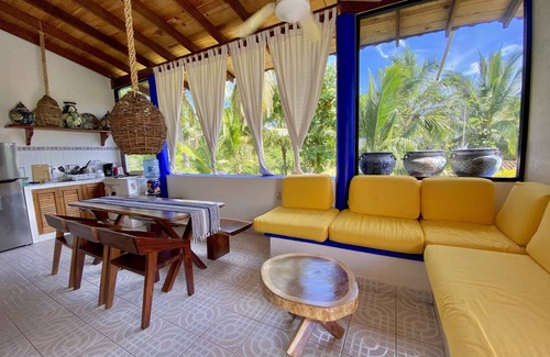 Ixtapa - Zihuatanejo Villa | 65 m² Villa ∙ 2 bedrooms ∙ 6 guests