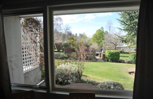 Alexandra Hotel | Alexandra Garden Court Motel