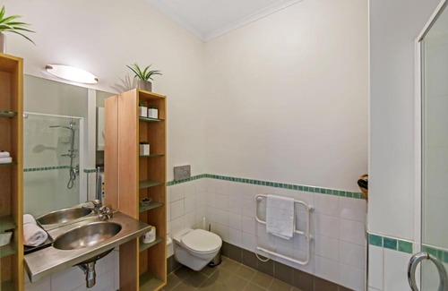 Auckland Central Business District Apartment | Amazing Viaduct 1 Bedroom
