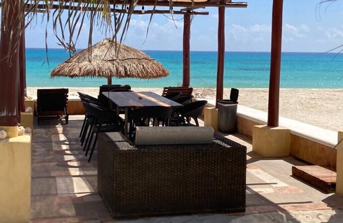 Playa del Secreto House | Beachfront House with 4 Bdrs. Penthouse, private beach, chef, Internet