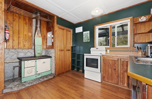 Mangawhai Heads House | Beachy Bach - Mangawhai Heads Holiday Home
