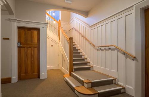 Christchurch City Centre Villa | Beautiful Central City Villa - Whole House