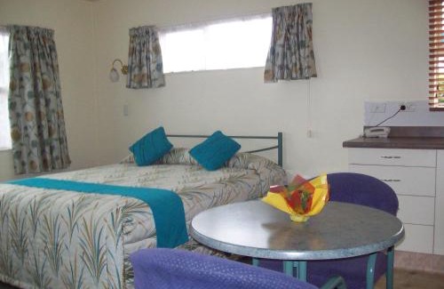 Levin Hotel | Bentons Motel