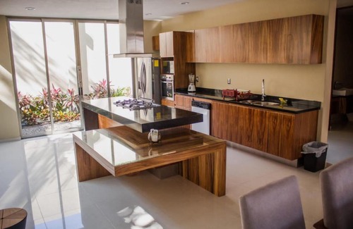Ixtapa House | CASA De LUJO