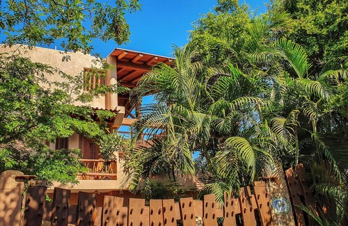 Centro Apartment | Casa Linda - Ground floor 1 bed Seaside apartment in Zihuatanejo with pool