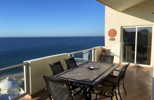 Sandy Beach Condo | Condo ∙ 2 bedrooms ∙ 6 guests