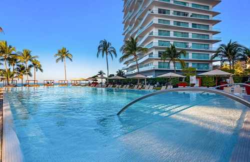 North Hotel Zone Condo | Condo ∙ 3 bedrooms ∙ 10 guests