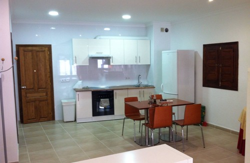 Finana Apartment | COZY LOFT-APARTMENT IN FRONT OF SIERRA NEVADA