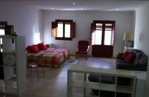 Finana Apartment | COZY LOFT-APARTMENT IN FRONT OF SIERRA NEVADA