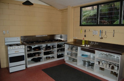 New Plymouth Hostel | Egmont Eco Leisure Park - Hostel