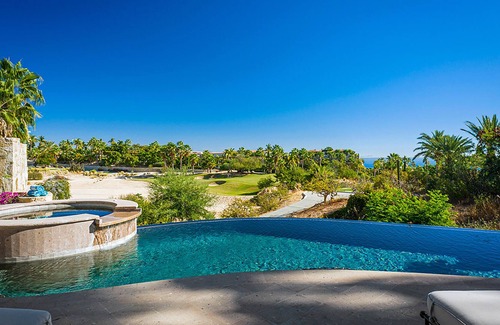 Palmilla Villa | Entrada 63 Stunning 4 BR villa in Palmilla