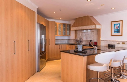Christchurch City Centre Apartment | Fino Hotel and Suites