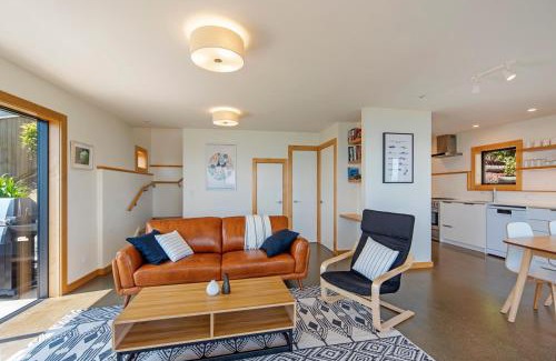 Stepneyville House | Haulashore Vista
