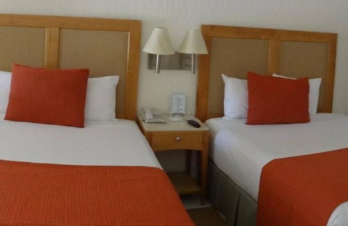Campo de Golf Fonatur Hotel | Hotel ∙ Magnificent 1BR Condo Steps to Las Palmas Park