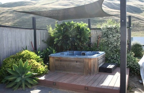 Poukawa House | House ∙ 1 bedroom ∙ 2 guests