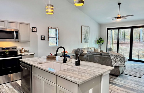 Moore House | Hub City Haven-New 3 BR/2 BA Home, Pet Friendly in Moore near outdoor activities