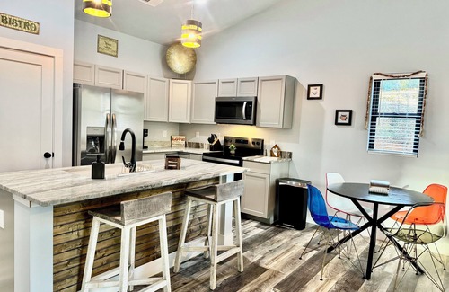 Moore House | Hub City Haven-New 3 BR/2 BA Home, Pet Friendly in Moore near outdoor activities