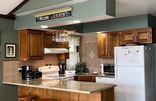 Pocono Lake Cottage | Lakefront Home with Amazing Views!