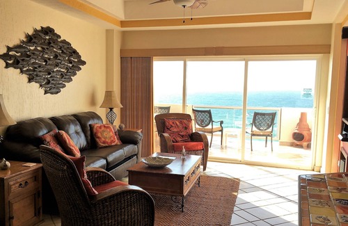 Sandy Beach Condo | Las Palmas Resort at Sandy Beach: Condo Grande 704