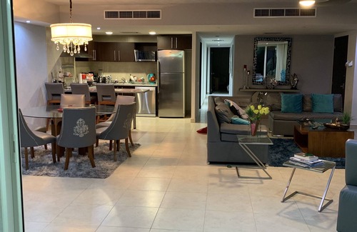South Hotel Zone Condo | Luxury 2 Bedroom Condo: Grand Venetian Tower 3000