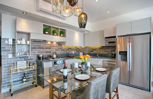 Emiliano Zapata Condo | Modern Mexican Condo w/View | POOLS & GYM