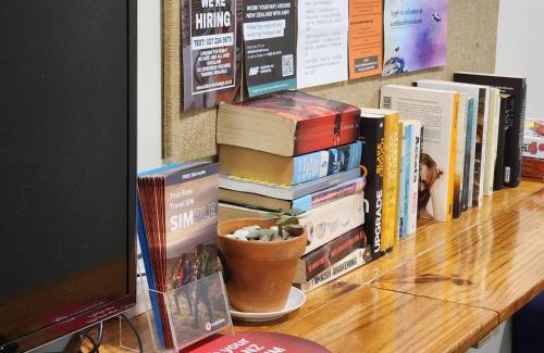 Newton Hostel | Newton Lodge Auckland