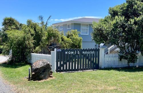 Opononi House | 'Noni's House' Coastal Opononi Hokianga