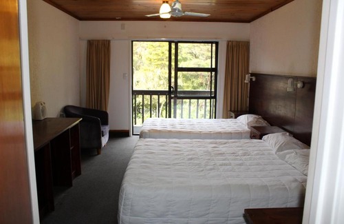 Paihia Hostel | QRC Backpackers Accommodation