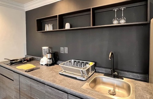 Cuauhtemoc Apartment | SanRafa Home Office Suites