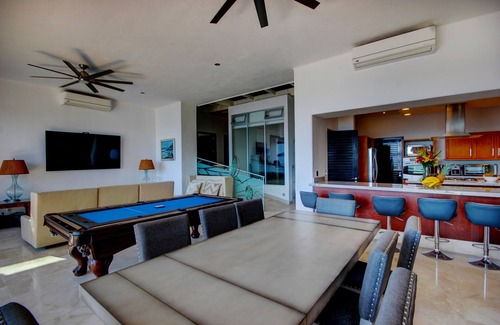 La Cruz de Huanacaxtle House | Villa Turquesa - Spacious and luxurious 7 bedroom beachfront villa