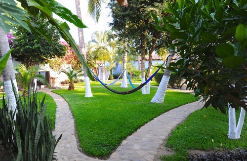 Brisas de Zicatela Apartment | 1 BR apartment w/patio, ionization pool system, 1 mn to beach, completely indep