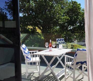 Warkworth Cabin | 17 m² Lodge ∙ 2 guests
