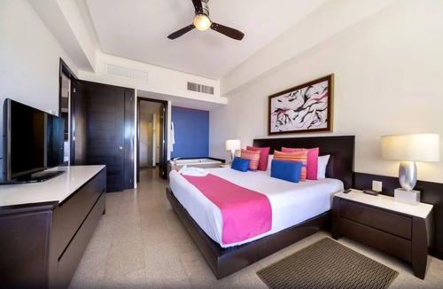 Campo de Golf Fonatur Resort | 2 Bedroom Suite on Beautiful Beach Resort