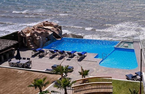 Playas de Rosarito House | 260 m² House ∙ 7 bedrooms ∙ 35 guests