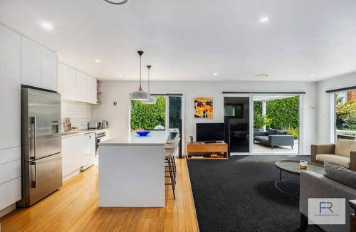 Northcote Apartment | 28 Alfred Street, Northcote Point