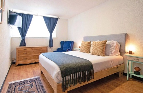 San Juan Apartment | 3-bedroom condo near Parque Hundido
