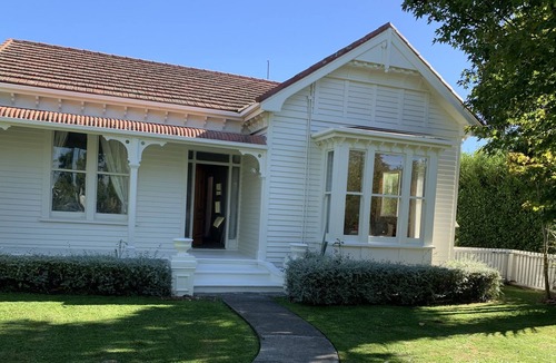 Rangiora House | 3 bedroom renovated Villa
