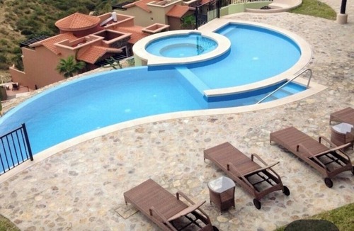 Centro Villa | 4-Bedroom Villa -Gated Montecristo Estates - Luxury Unit WiFi, private pool, AC