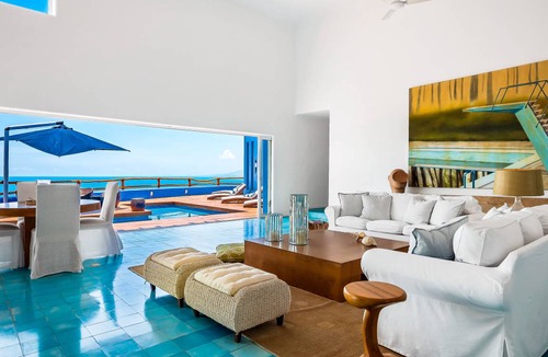 South Shore Hotel Area House | 454 m² House ∙ 4 bedrooms ∙ 11 guests
